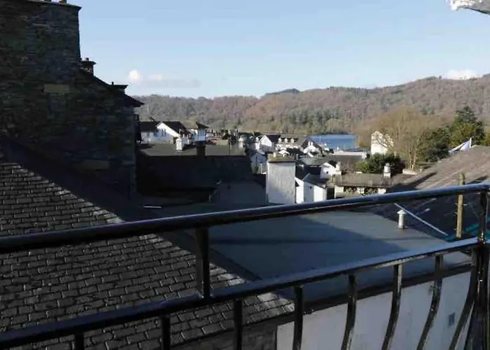 Potters Loft, Bowness Centre, Parking, Lake Access