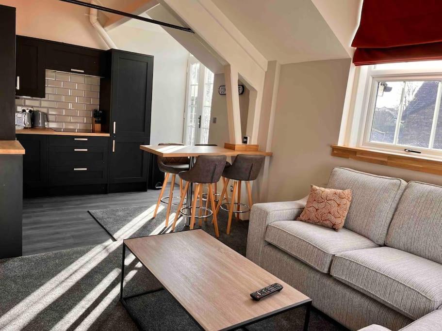 Apartment Potters Loft, Centre, Parking, Access